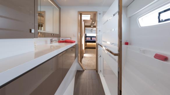 Large shower in the port hull Catamaran Saona 47