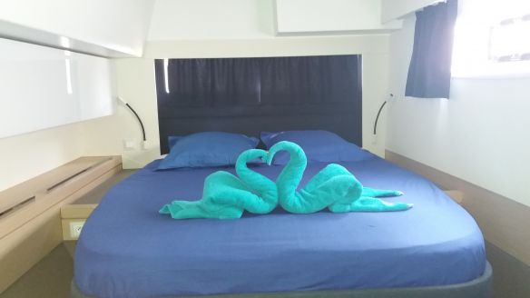 Double berth in port hull Double berth in port hull